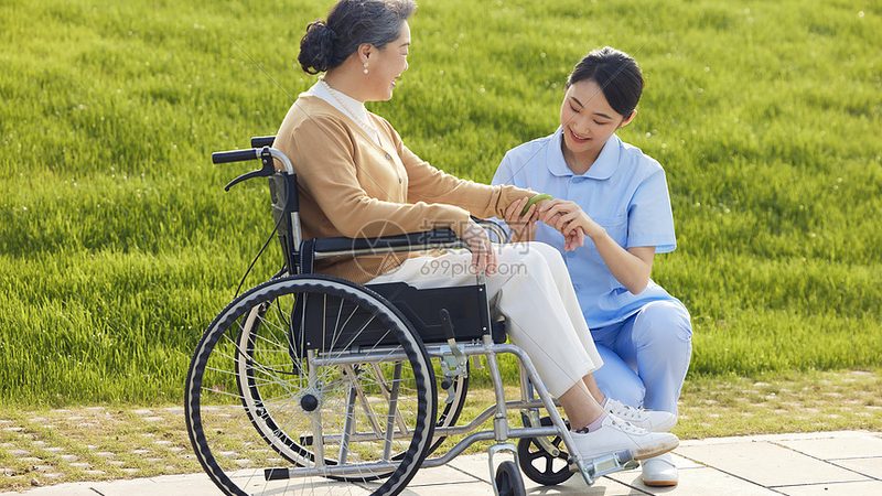 小标题：一、选址前需了解的行业现状